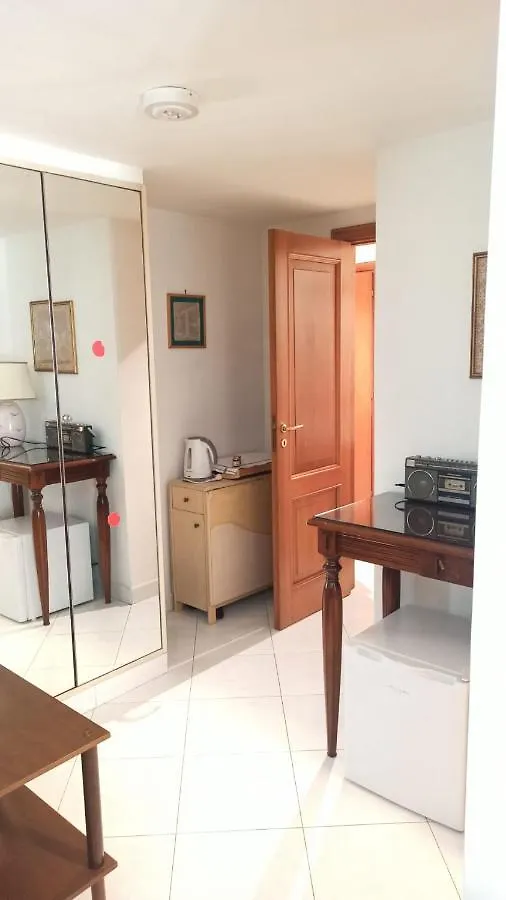 Chicco'S Suite Naples 0*,